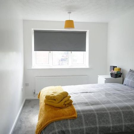 Cosy Four Bed Property With En-Suite Near To Nec Birmingham Airport And The City エクステリア 写真