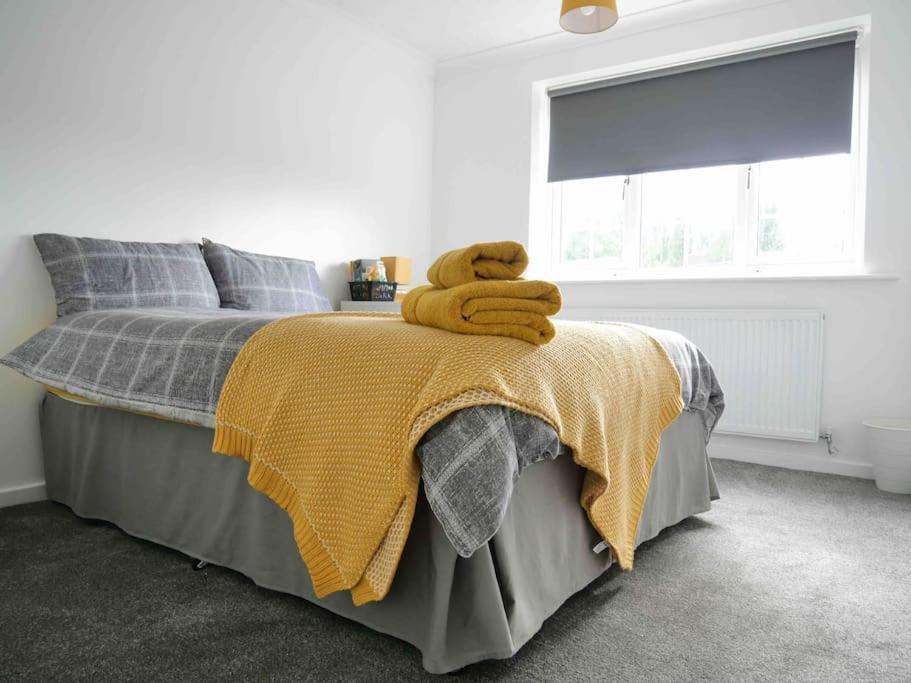 Cosy Four Bed Property With En-Suite Near To Nec Birmingham Airport And The City エクステリア 写真